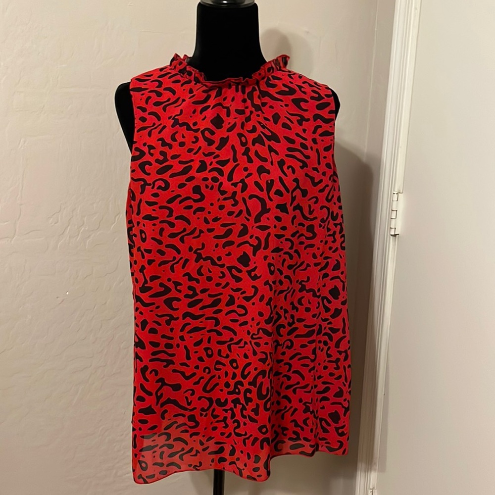 Sleeveless blouse
